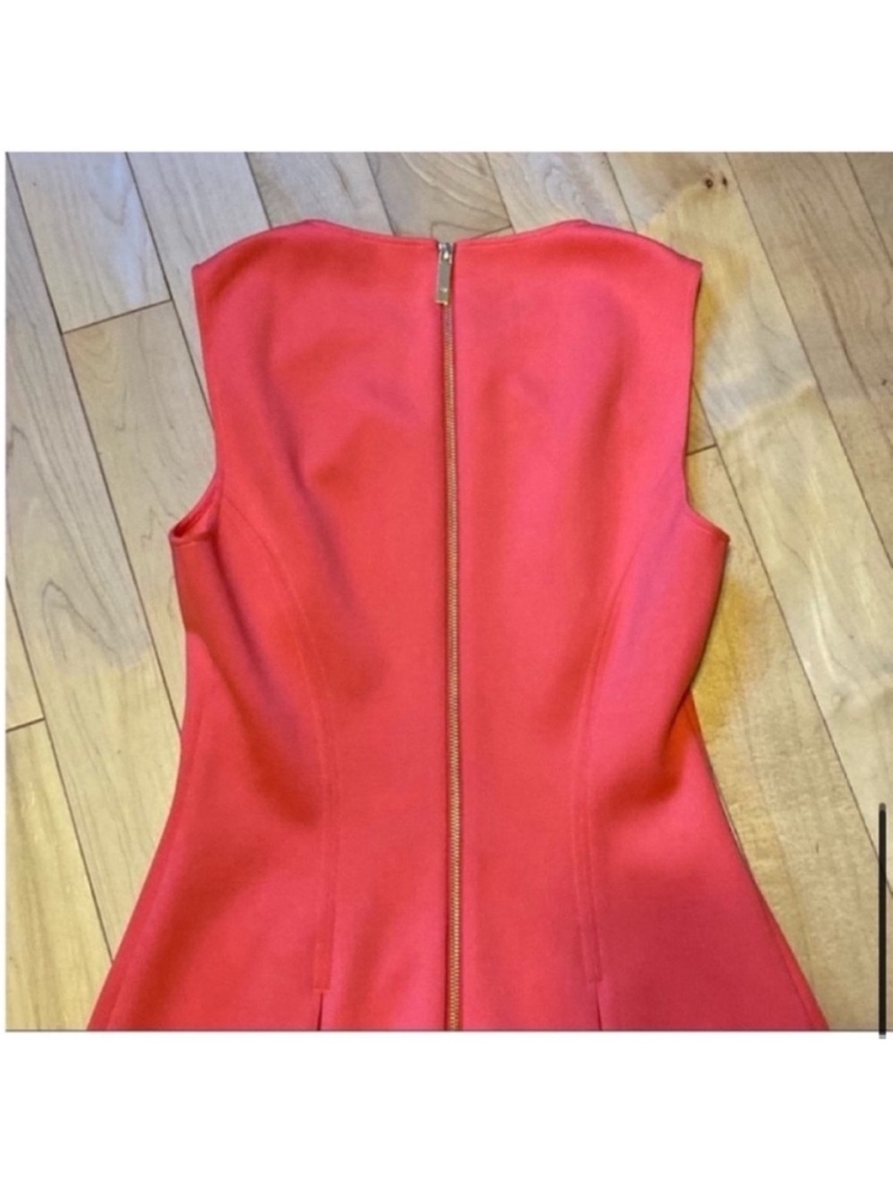 Ted Baker Coral sleeveless skater style dress exposed back gold zipper size 8-10 - Picture 10 of 13